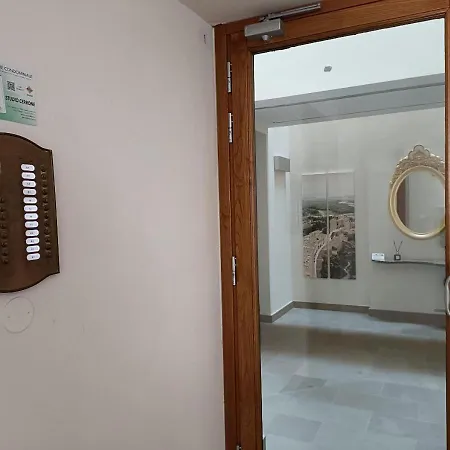 The Francesca 아파트